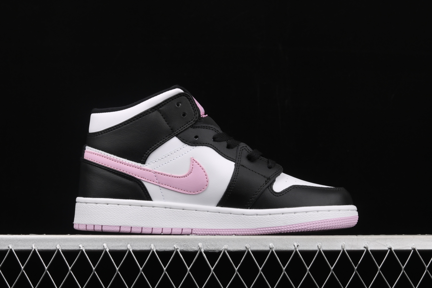 Jordan 1 Mid White Black Light Arctic Pink (GS)  555112-103
