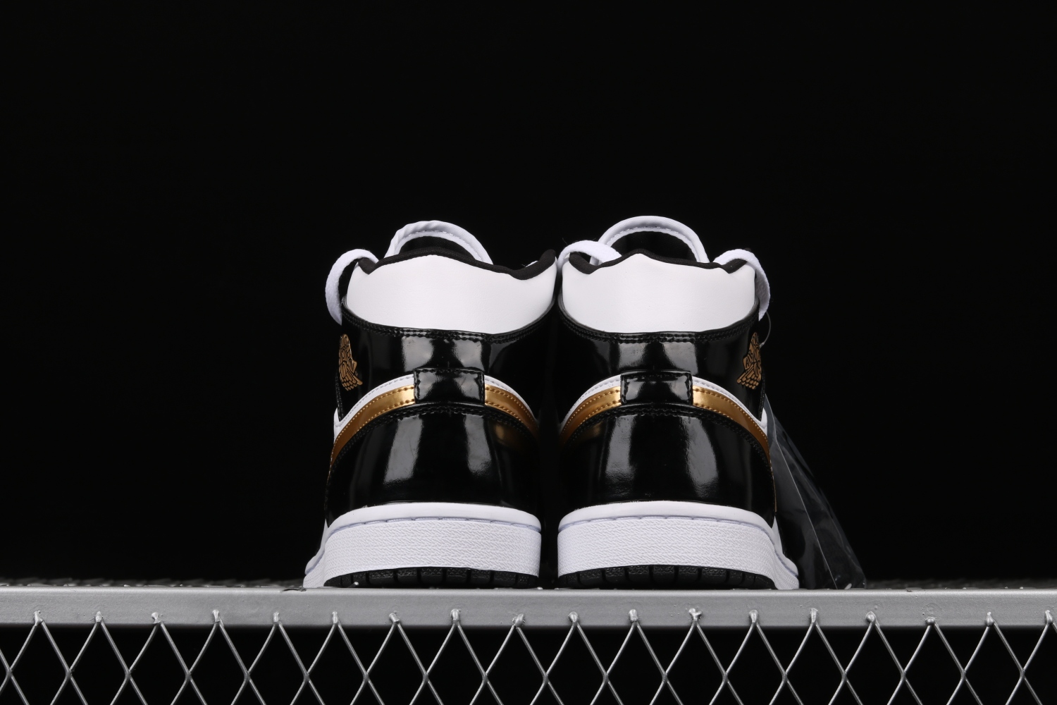 Jordan 1 MidPatent Black White Gold 852542-007