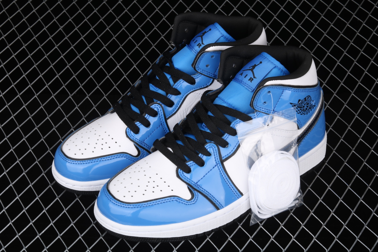 Jordan 1 Mid Signal Blue DD6834-402