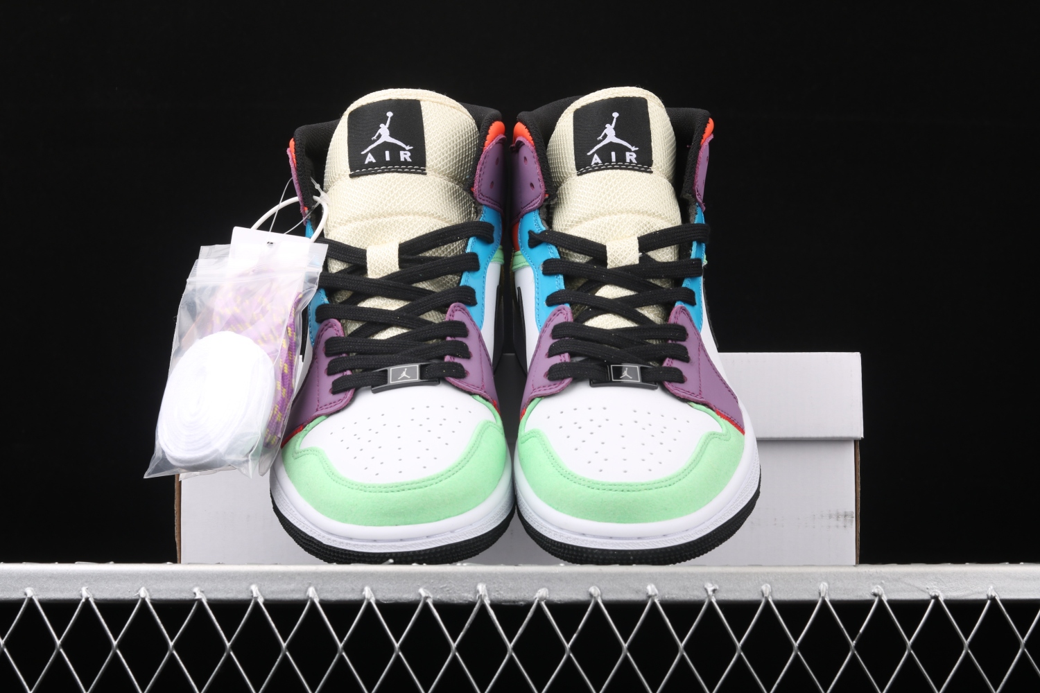 Jordan 1 Mid SE Multi-Color (W) CW1140-100