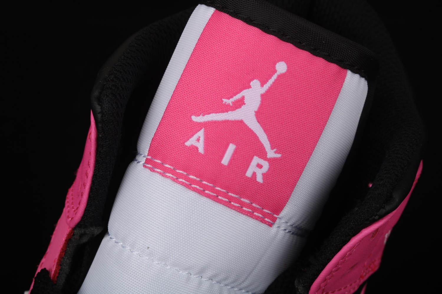 Jordan 1 Mid Pinksicle (GS) 555112-002