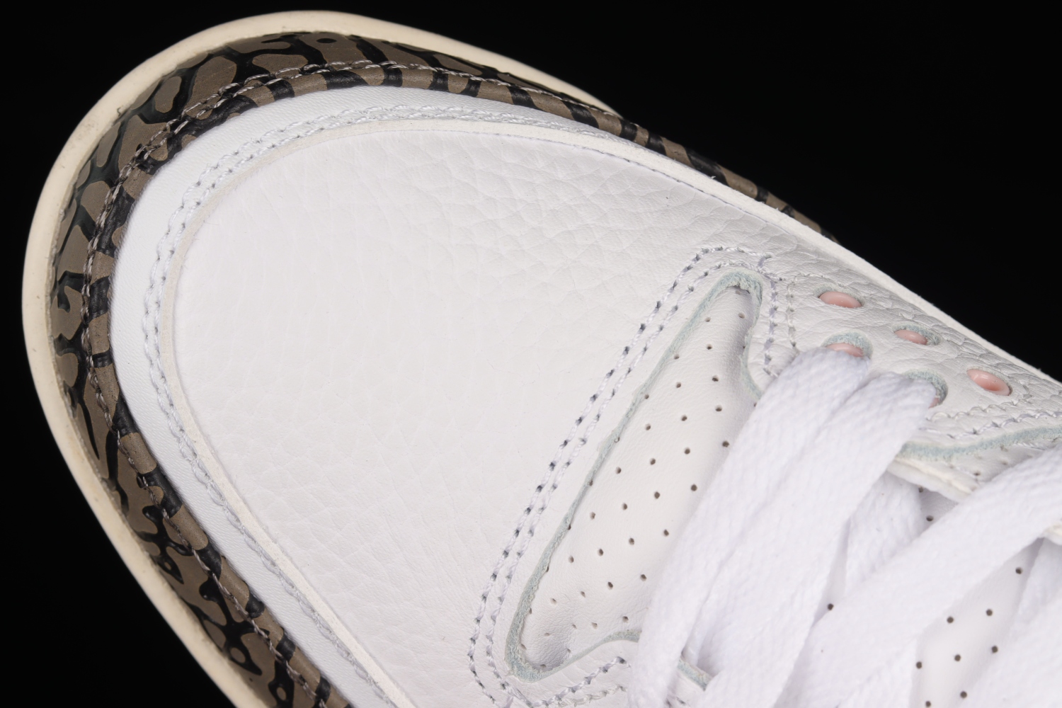 Jordan 3 Retro Neapolitan Dark Mocha (W) CK9246-102