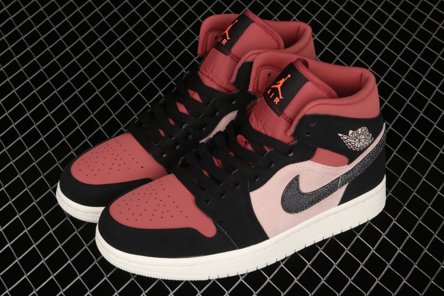 Jordan 1 Mid Canyon Rust (W) BQ6472-202