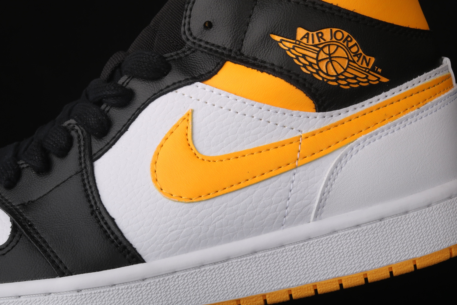 Jordan 1 Mid Laser Orange Black (W) CV5276-107