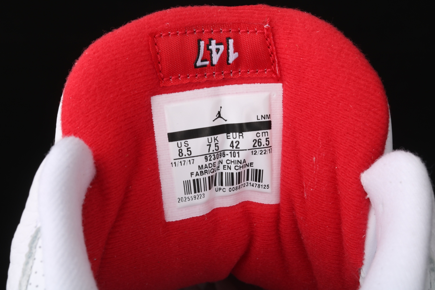 Jordan 3 Retro Free Throw Line White Cement 923096-101