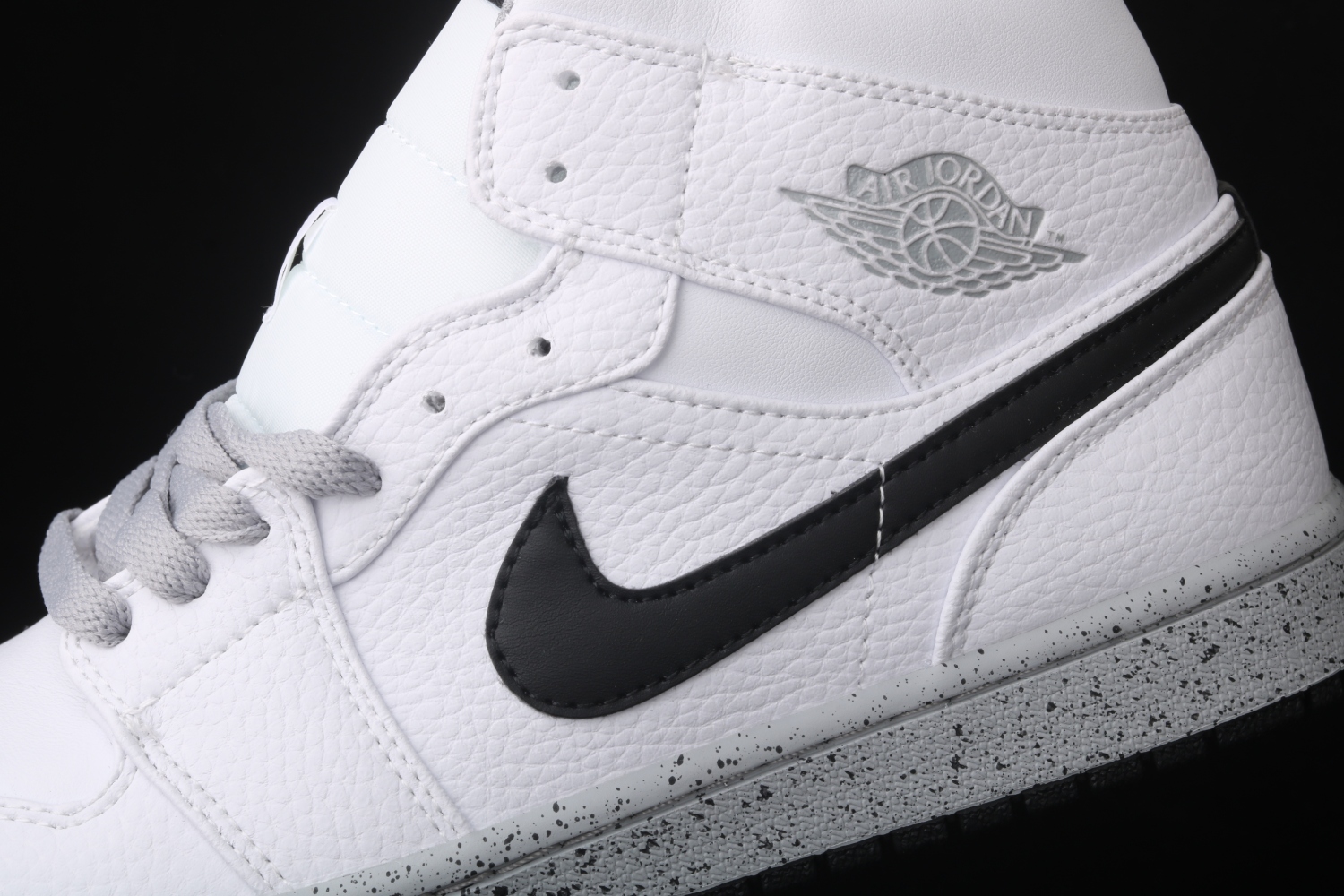 Jordan 1 Mid White Cement (GS) 554725-115