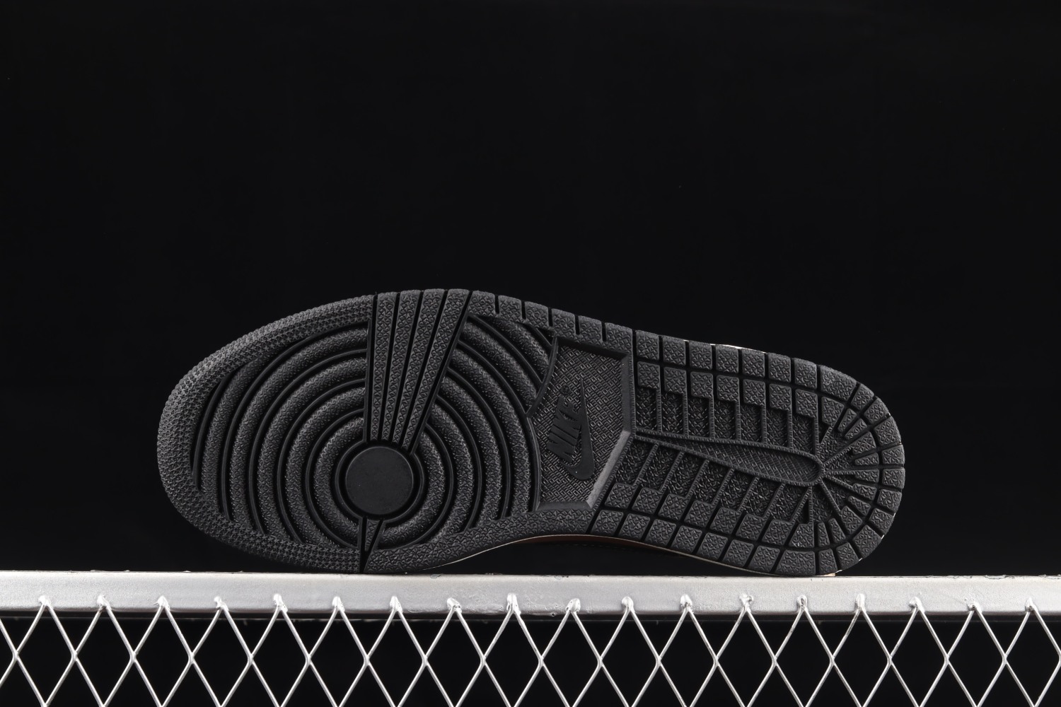 Jordan 1 Mid SE Dark Chocolate DC7294-200