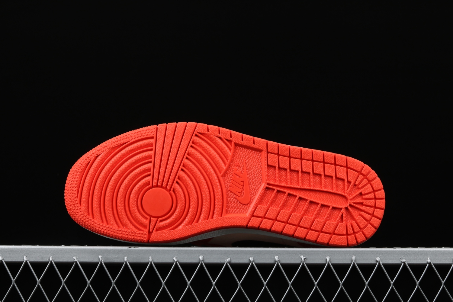 Jordan 1 Mid Team Orange Black 852542-800