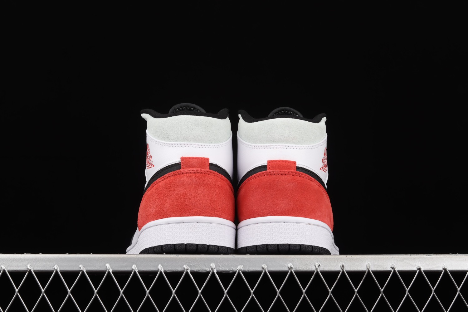 Jordan 1 Mid SE Union Black Toe 852542-100