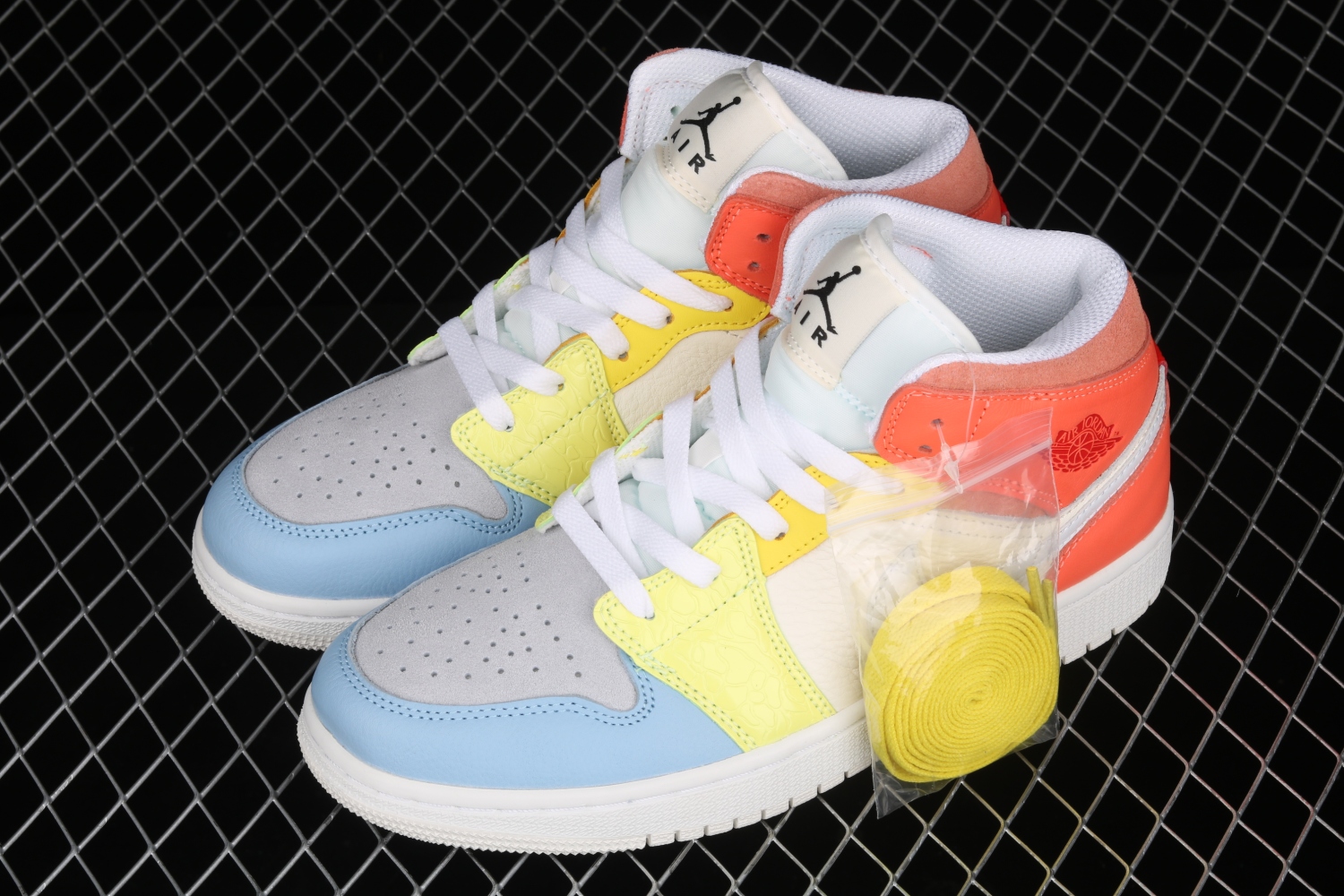 Jordan 1 Mid To My First Coach (W) DJ6908-100
