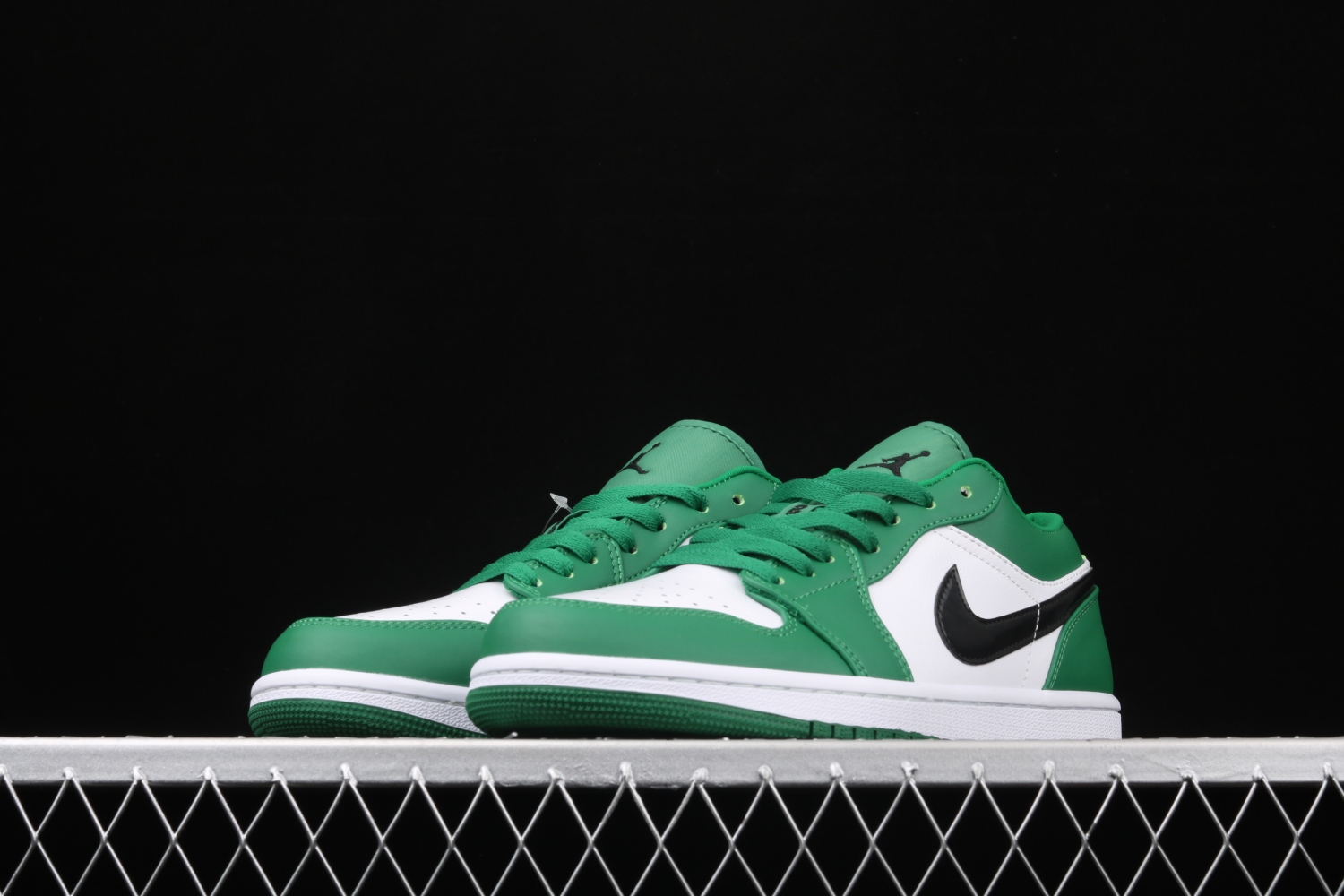 Jordan 1 Low Pine Green 553558-301