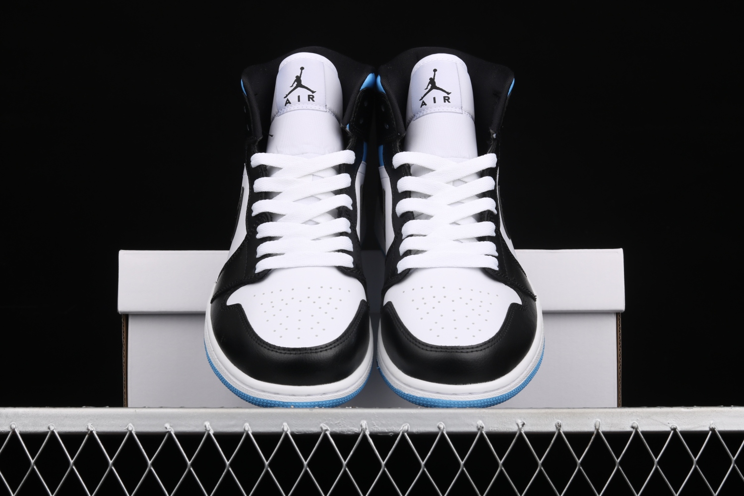 Jordan 1 Mid University Black White (W) BQ6472-102