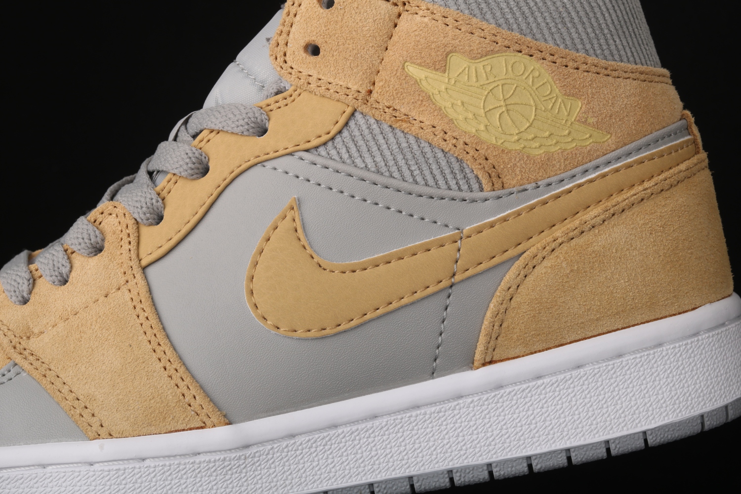 Jordan 1 Mid Mixed Textures Yellow DA4666-001