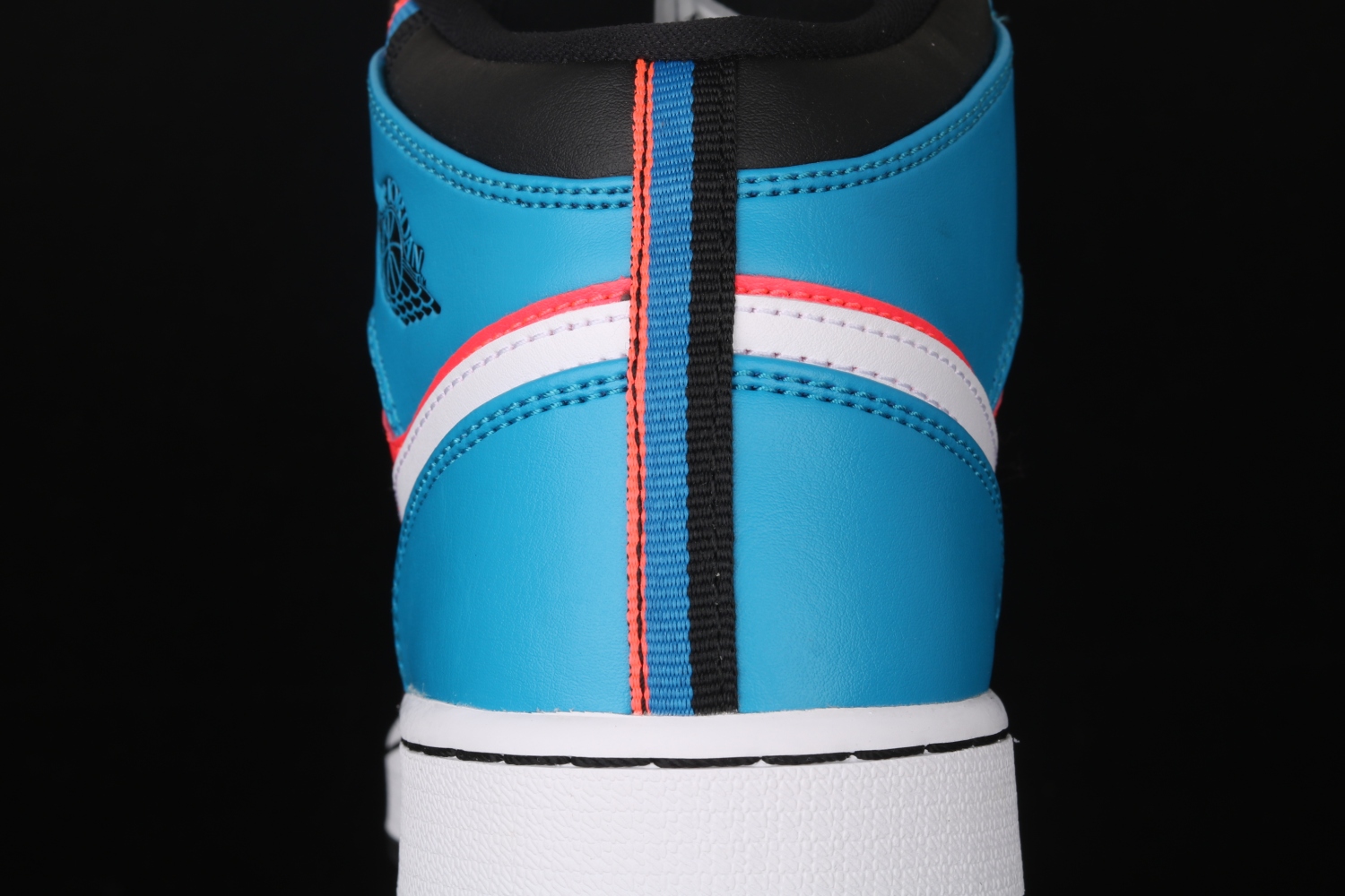Jordan 1 Mid Tri Color Ribbons (GS) CV4891-001