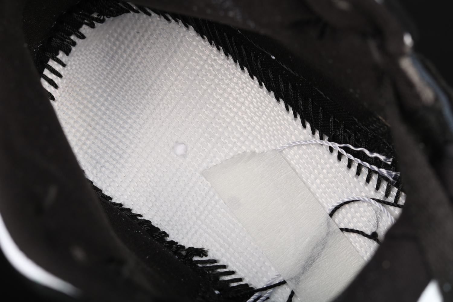 Jordan 1 Mid White Black Teal Tint (GS)  BQ6931-103