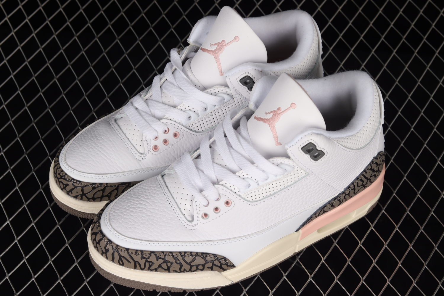 Jordan 3 Retro Neapolitan Dark Mocha (W) CK9246-102