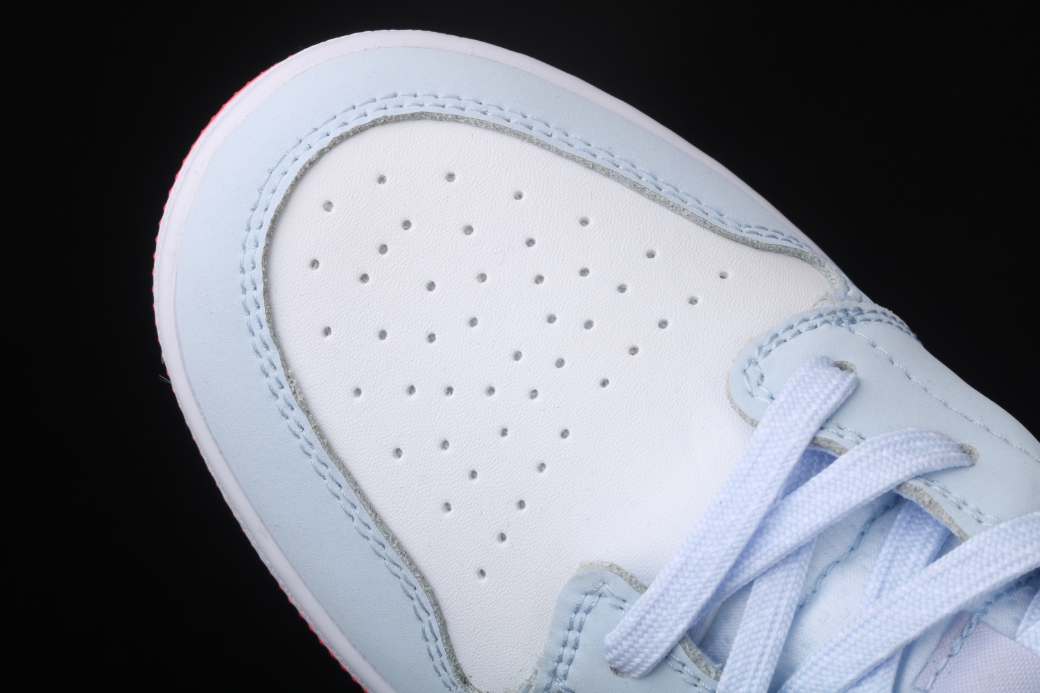 Jordan 1 Mid Half Blue Polka Dot Swoosh (GS) 555112-400