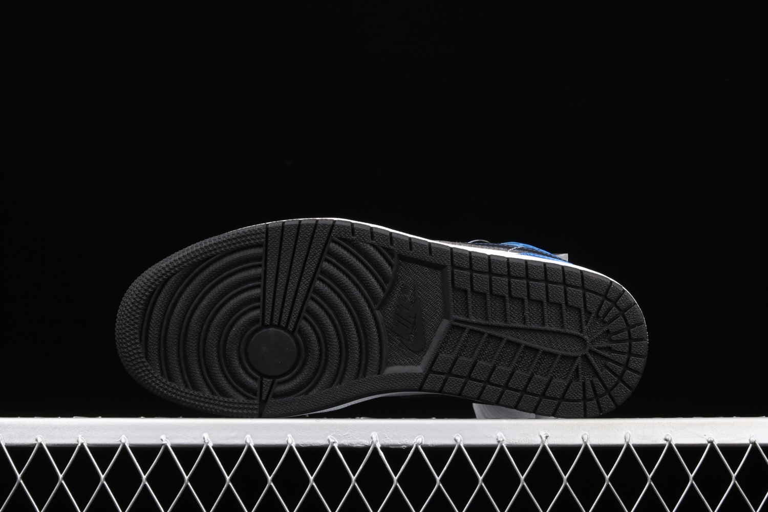 Jordan 1 Mid Signal Blue DD6834-402