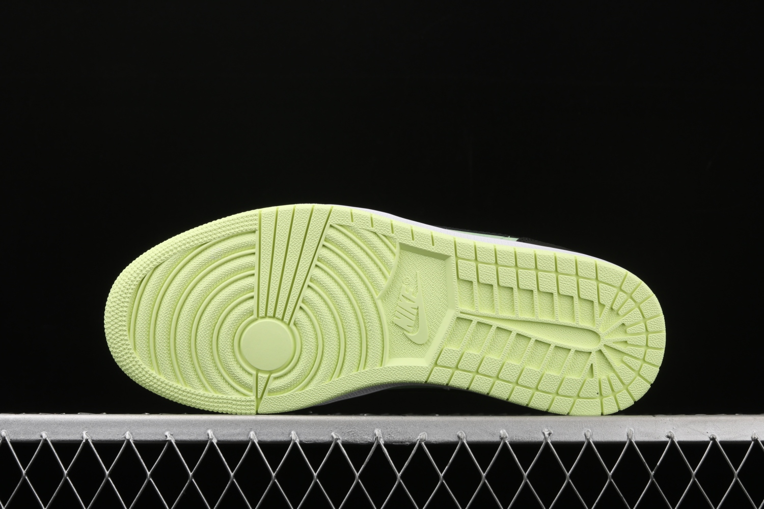 Jordan 1 Mid Nike Grind (W) CV5276-003