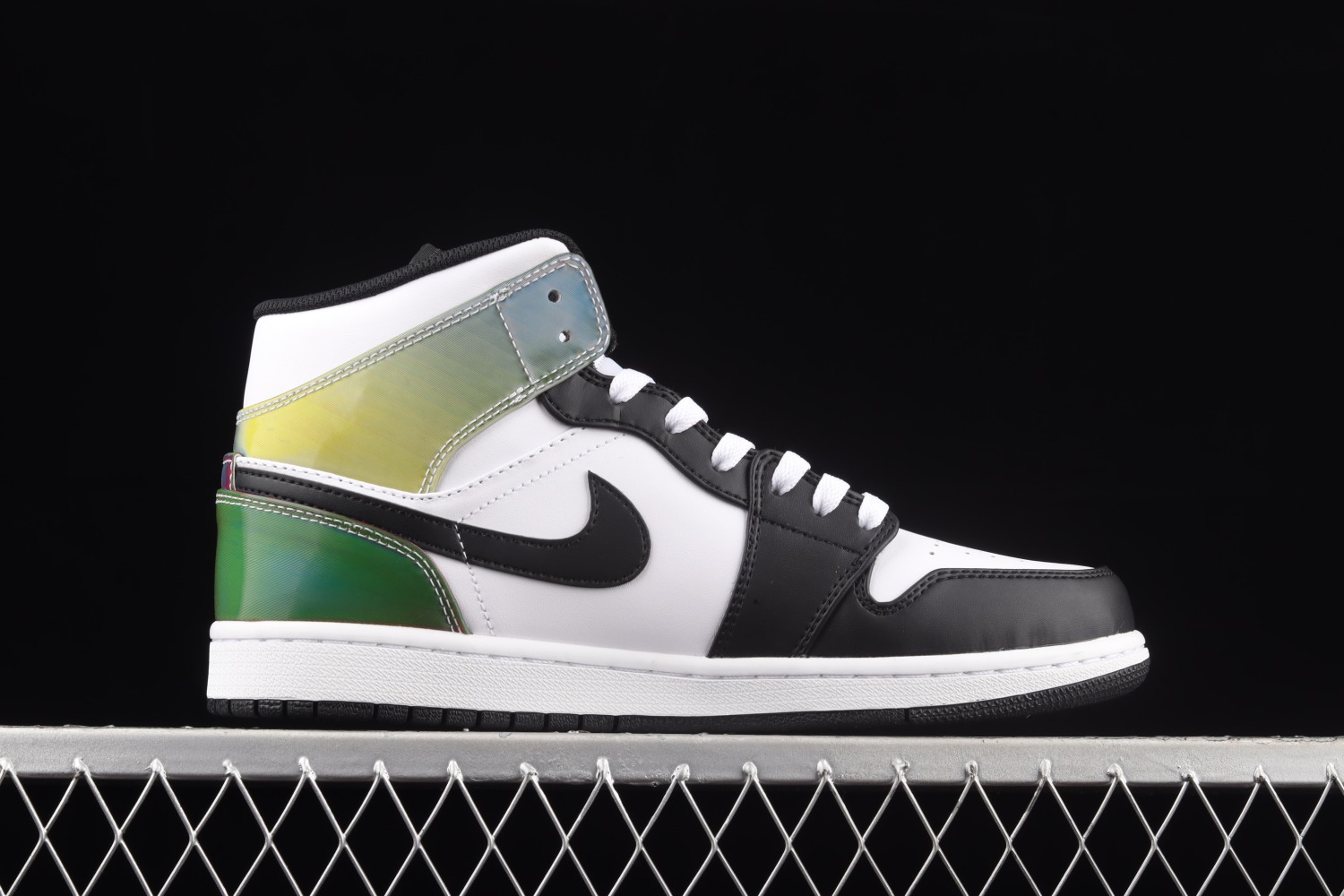 Jordan 1 Mid SE Heat Reactive (PS) DM7802-100