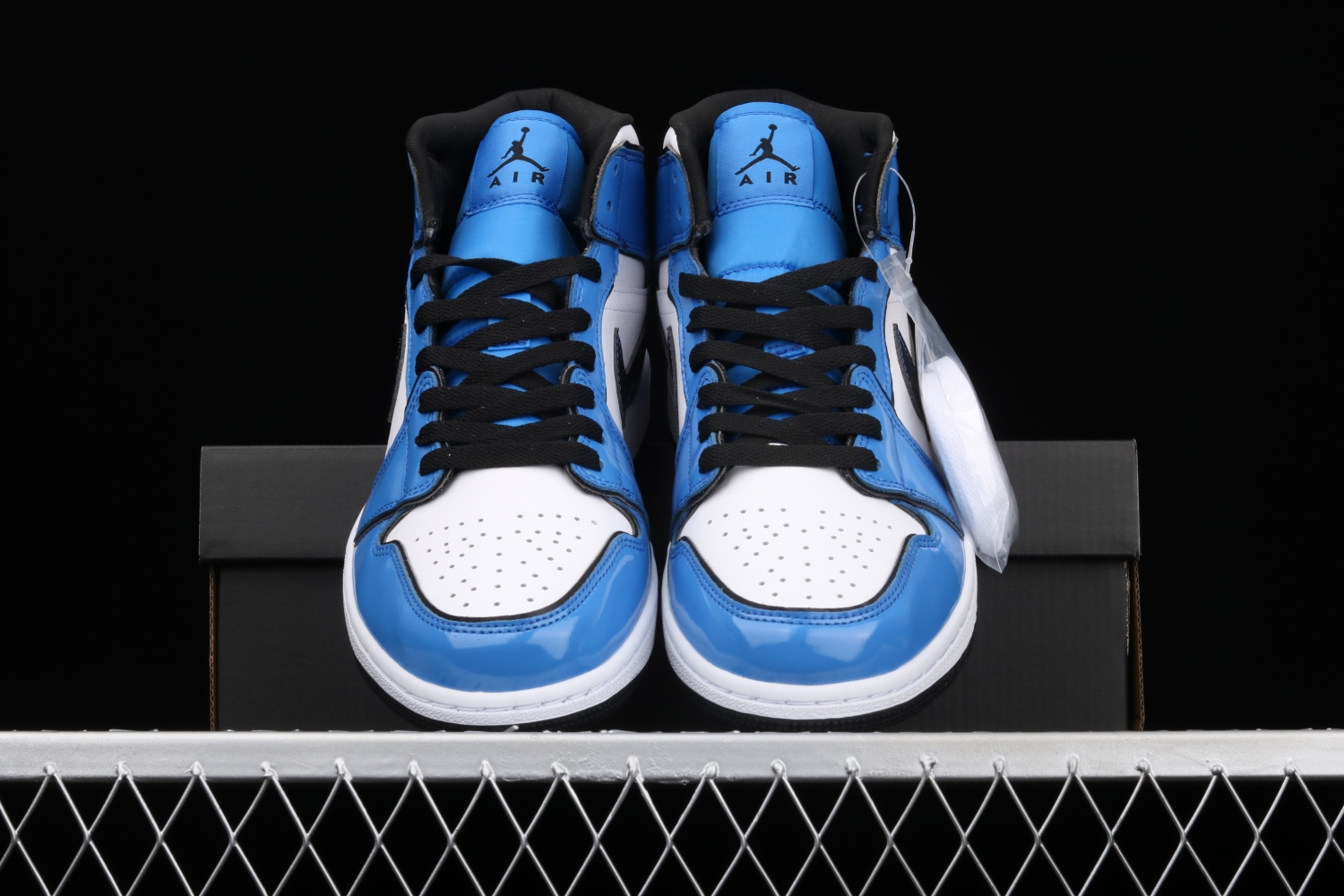 Jordan 1 Mid Signal Blue DD6834-402