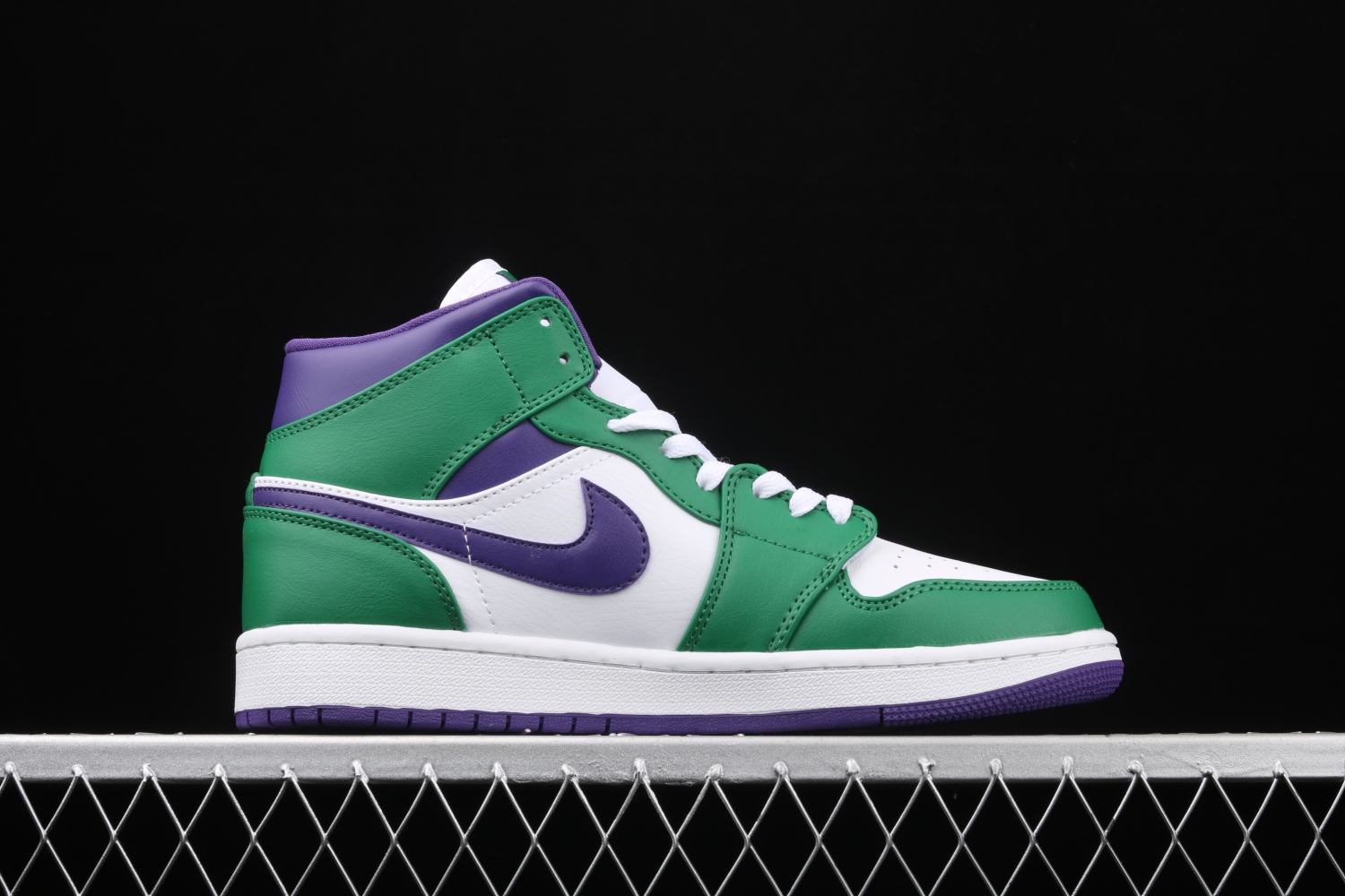Jordan 1 Mid Incredible Hulk 554724-300