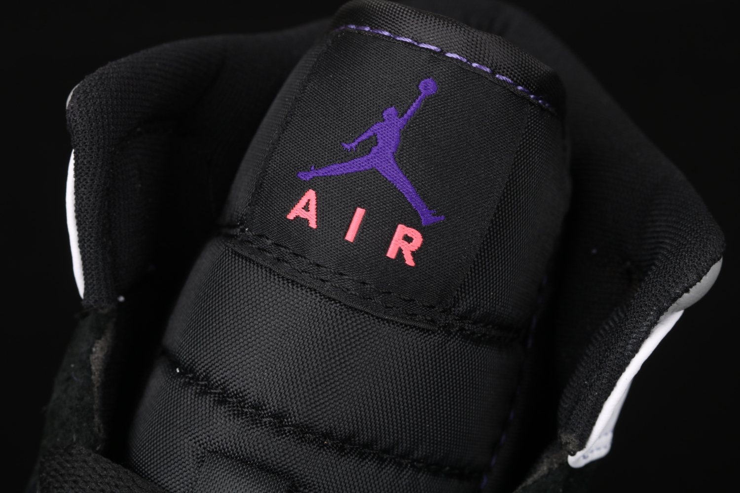 Jordan 1 Mid SE Purple 852542-105