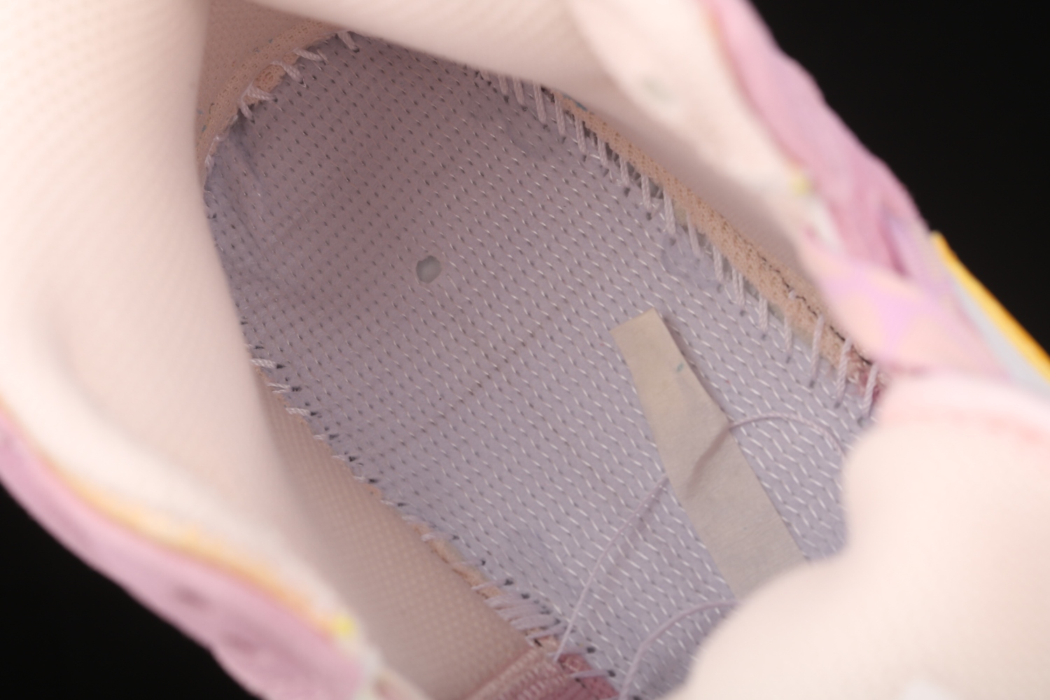 Jordan 1 Mid SE Arctic Pink (GS) DC9517-600