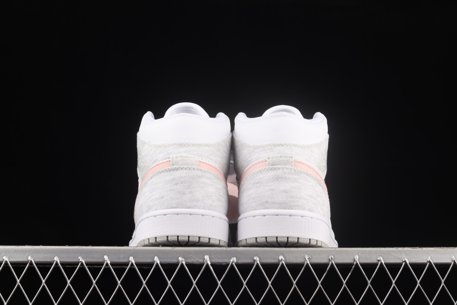 Jordan 1 Mid SE Light Iron Ore (W) DN4045-001