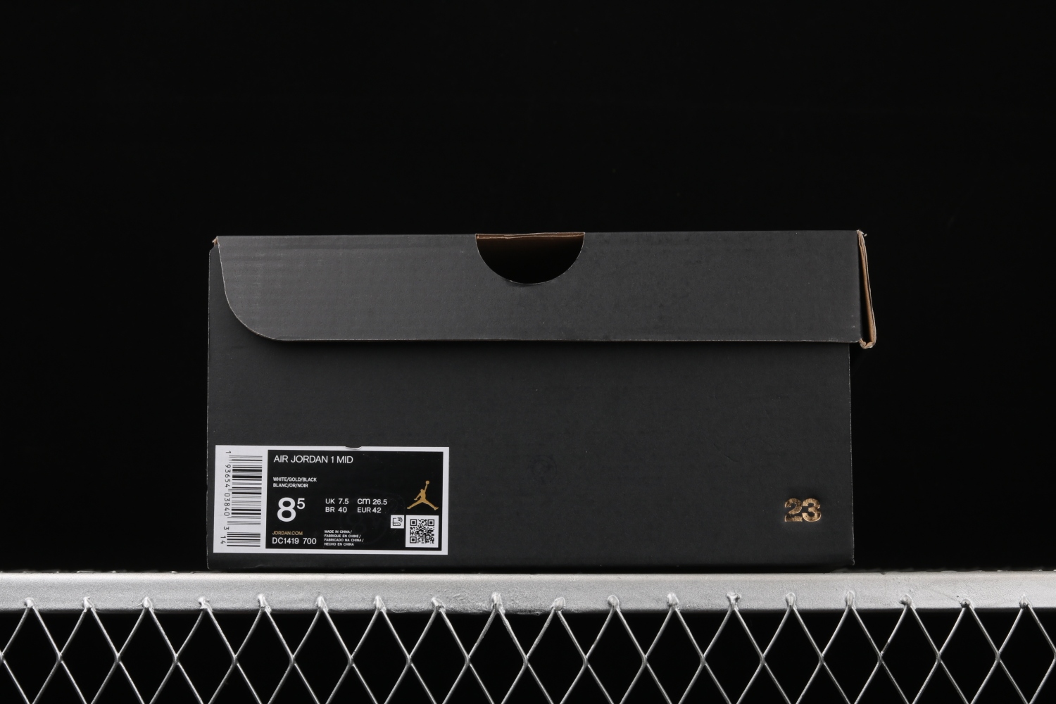 Jordan 1 Mid Metallic Gold Black White DC1419-700