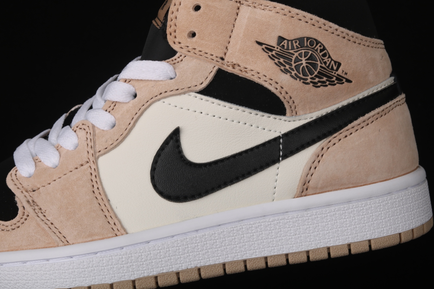 Jordan 1 Mid Barely Orange Light Violet (W)  BQ6472-800