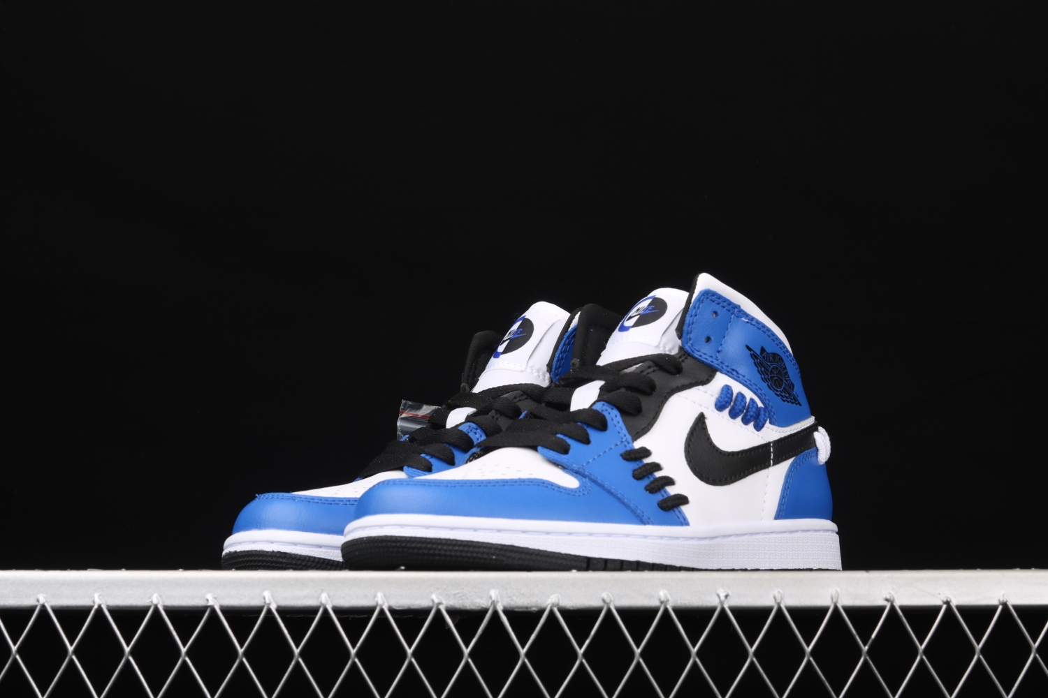 Jordan 1 Mid Sisterhood (W) CV0152-401