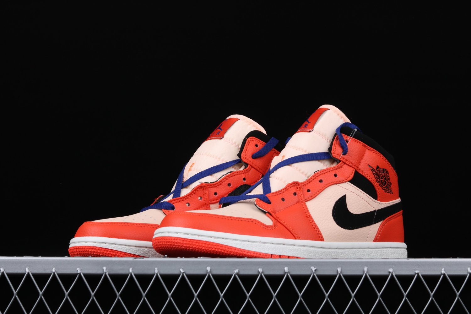 Jordan 1 Mid Team Orange Black 852542-800