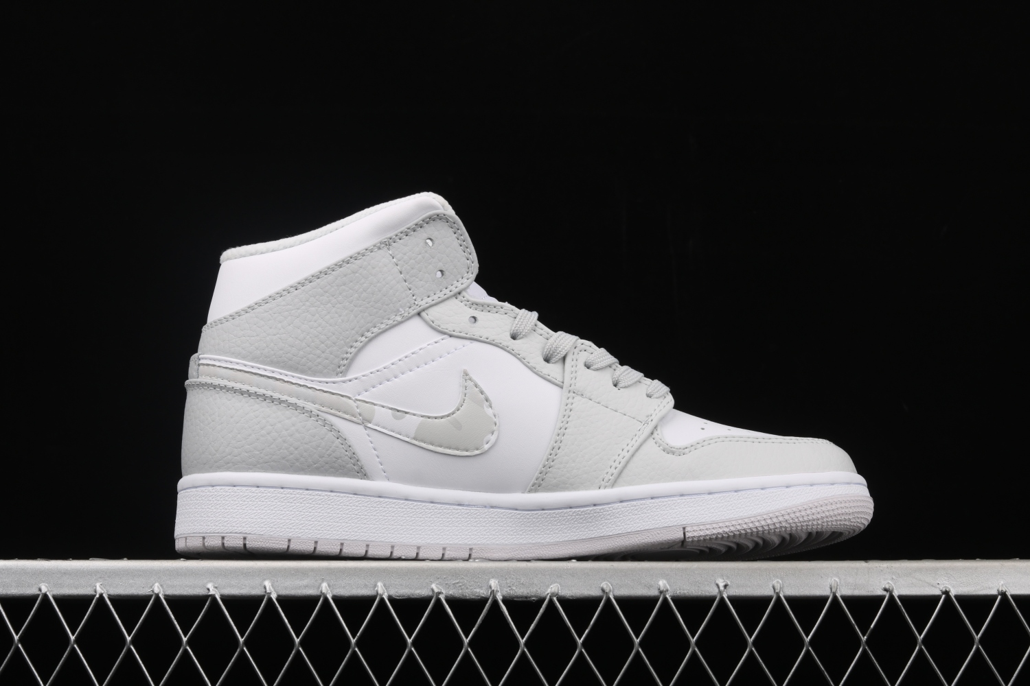 Jordan 1 Mid Grey Camo DC9035-100