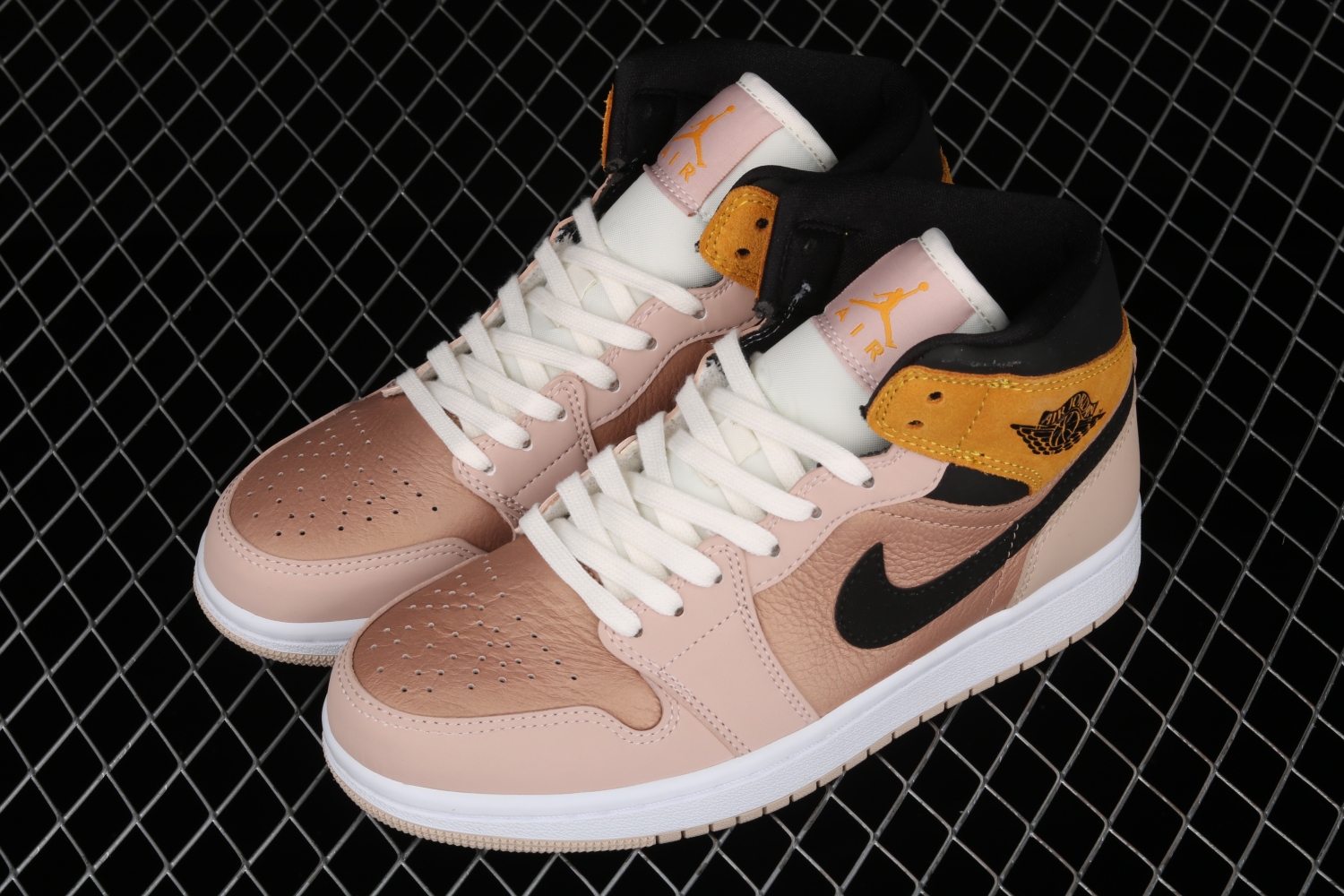Jordan 1 Mid SE Particle Beige (W) DD2224-200