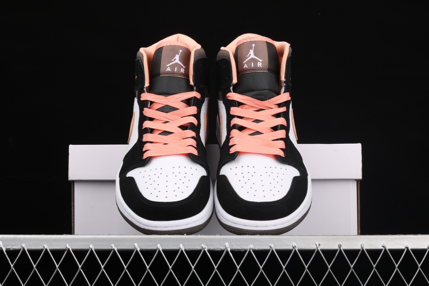 Jordan 1 Mid Peach Mocha (W) DH0210-100