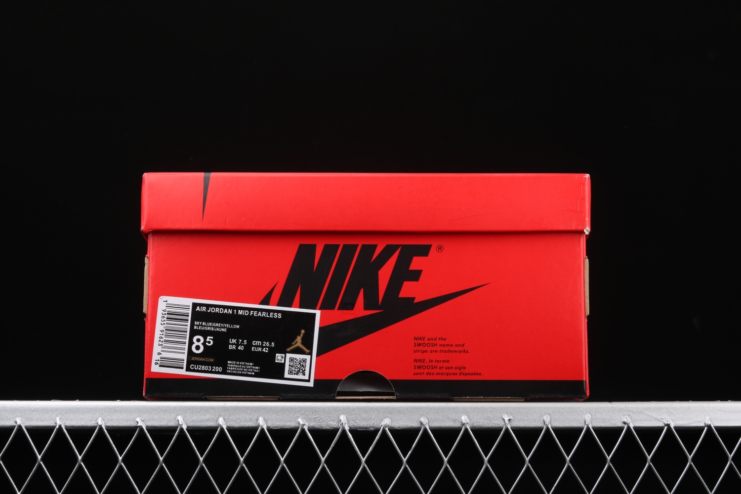 Jordan 1 Mid SE Fearless Maison Chateau Rouge CU2803-200