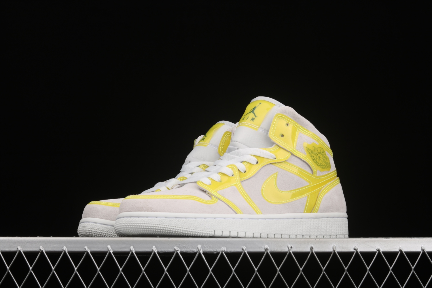 Jordan 1 Mid Opti Yellow (W) DA5552-107