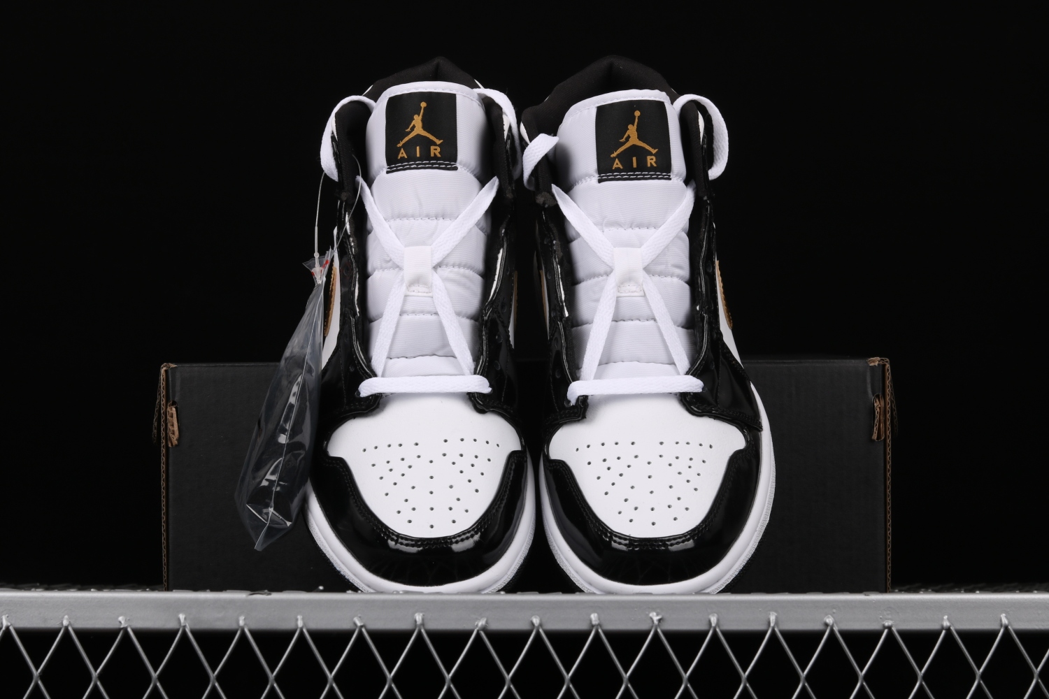 Jordan 1 MidPatent Black White Gold 852542-007