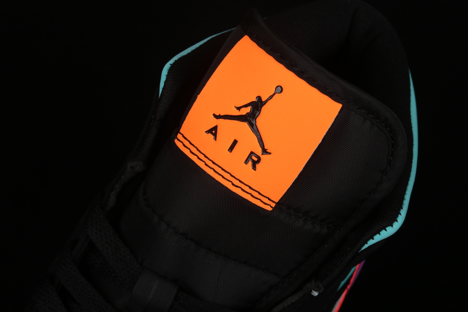Jordan 1 Mid Multi-Color (GS) 554724-083