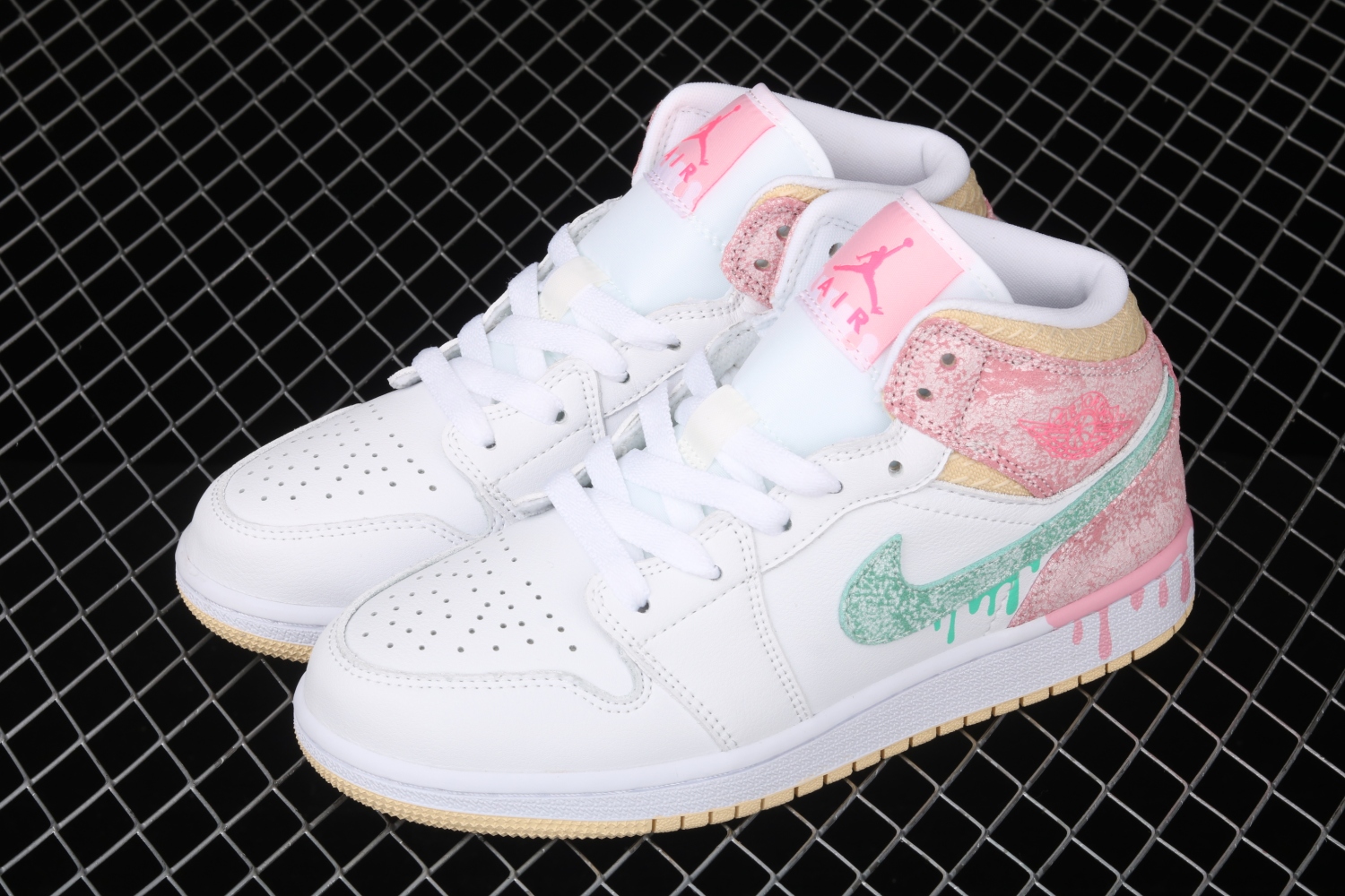 Jordan 1 Mid Paint Drip (GS) DD1666-100