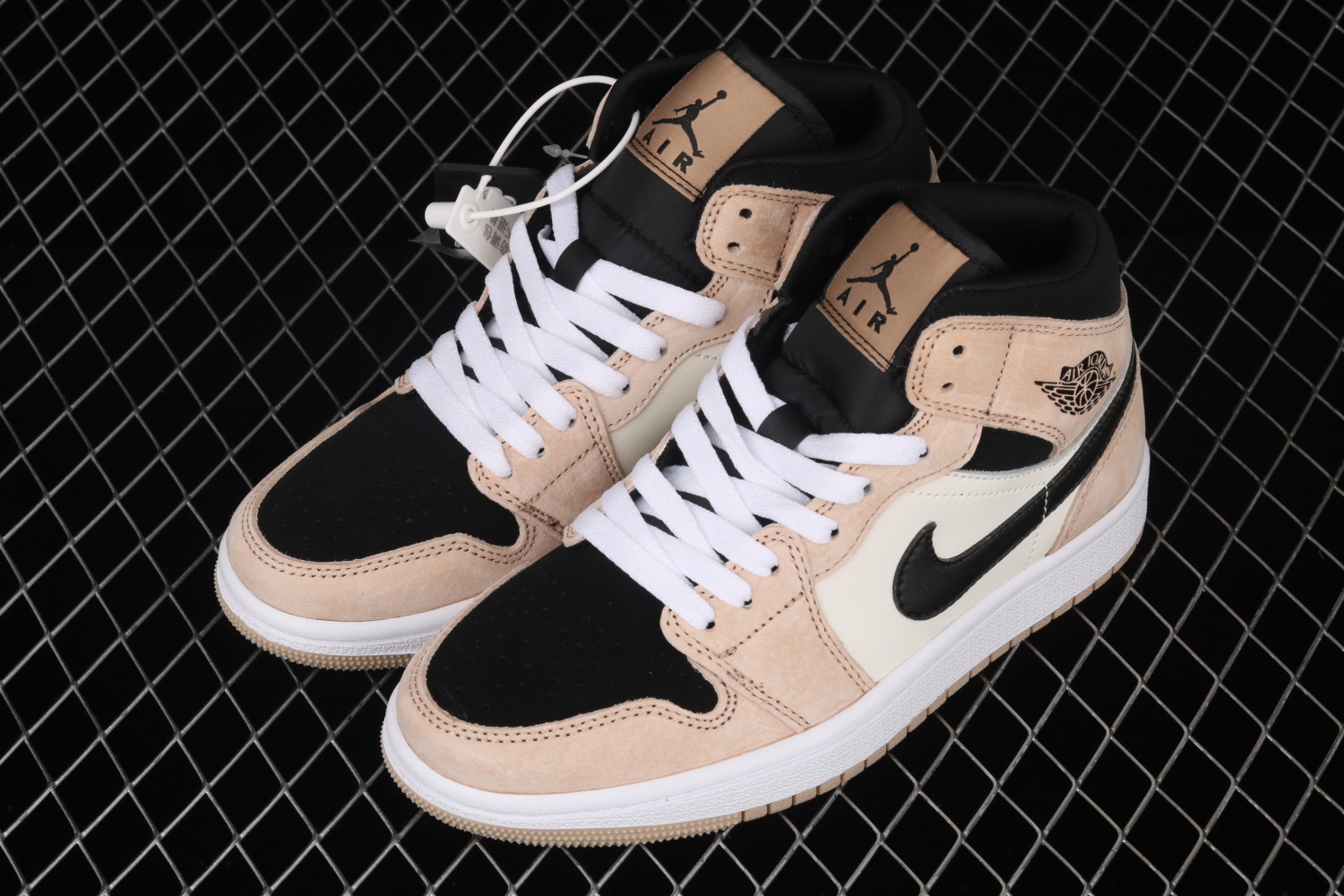 Jordan 1 Mid Barely Orange Light Violet (W)  BQ6472-800