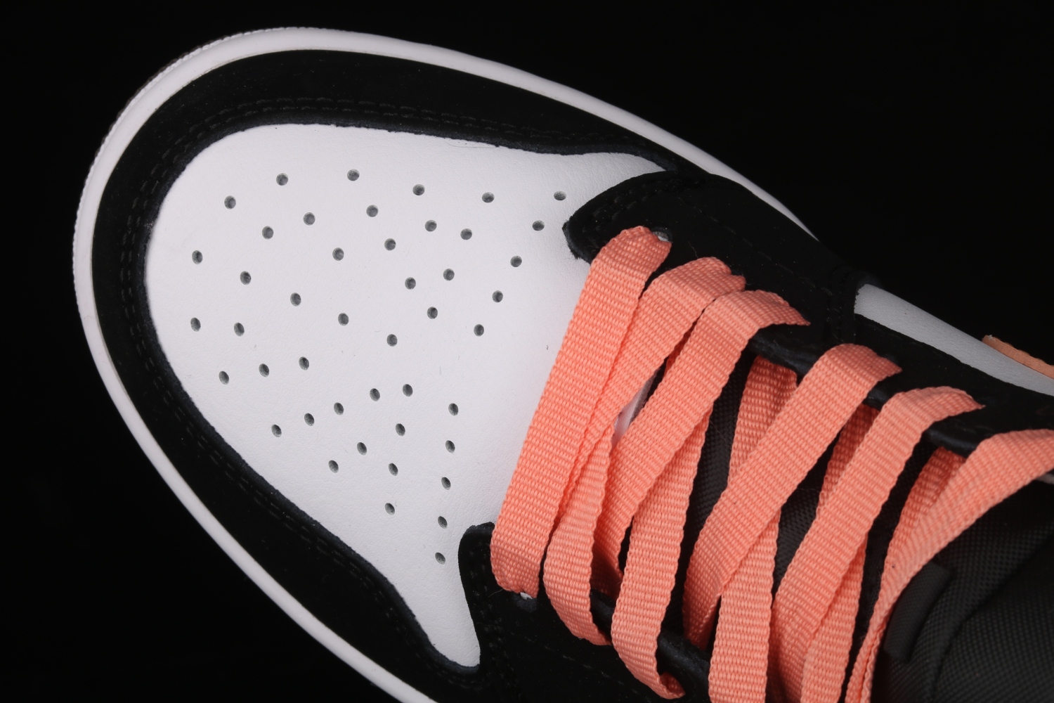 Jordan 1 Mid Peach Mocha (W) DH0210-100