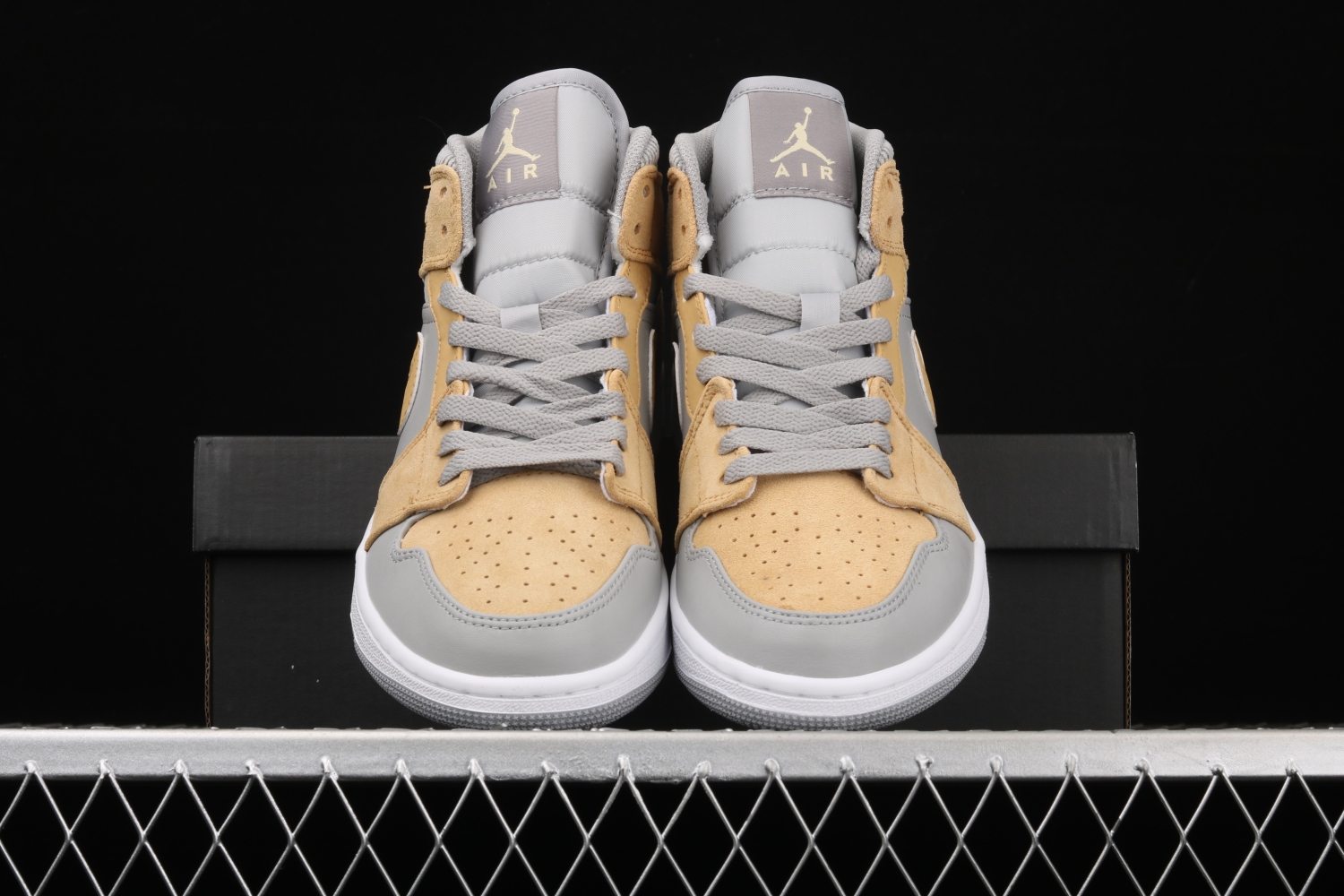 Jordan 1 Mid Mixed Textures Yellow DA4666-001