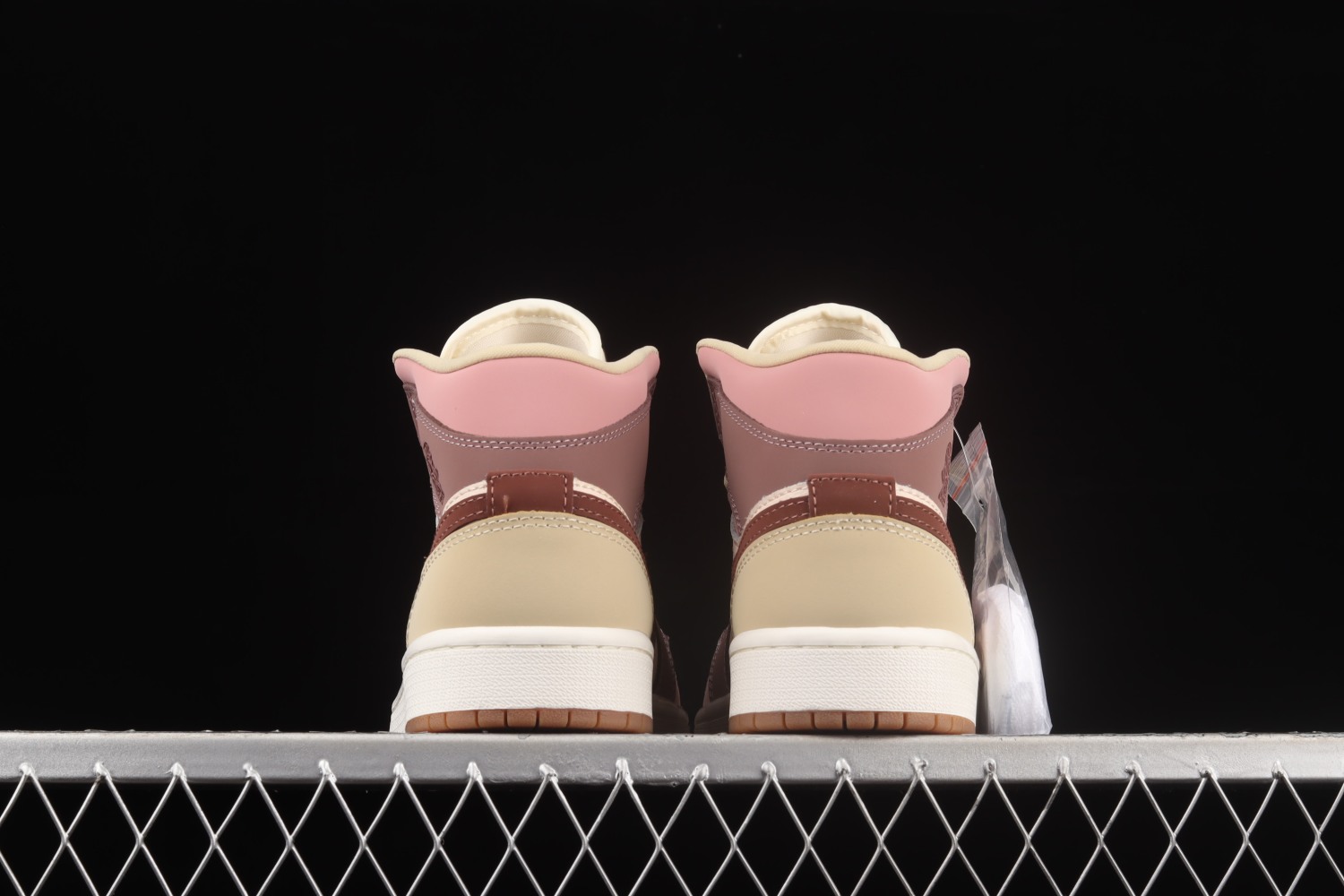 Jordan 1 Mid SE Dark Pony Smoky Mauve (W) DO7440-821