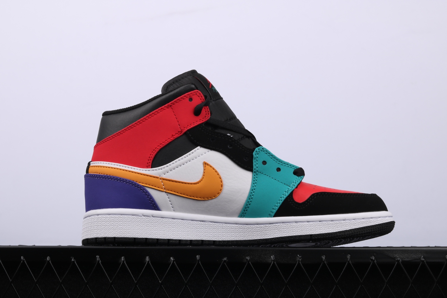 Jordan 1 Mid Bred Multi-Color  554724-125