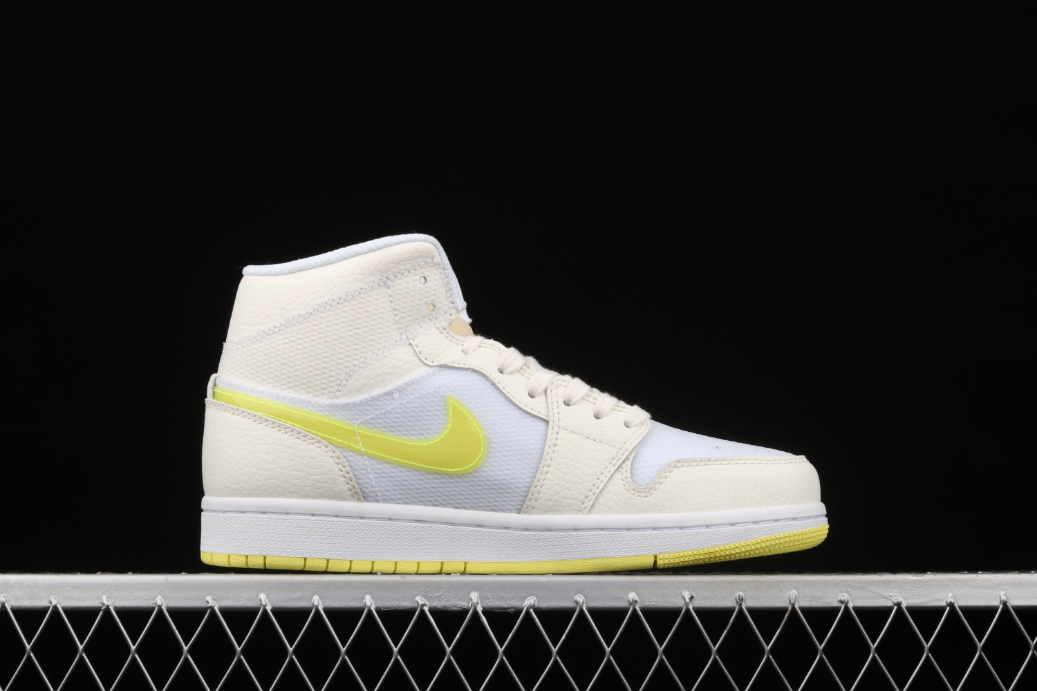 Jordan 1 Mid SE Voltage Yellow (W) DB2822-107