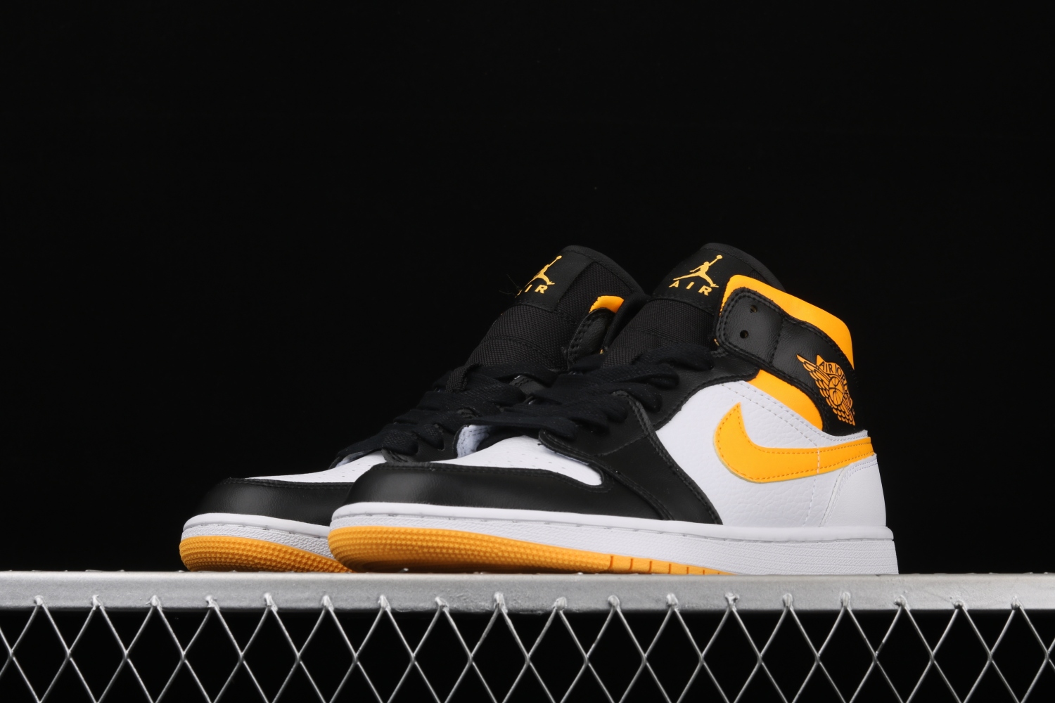 Jordan 1 Mid Laser Orange Black (W) CV5276-107
