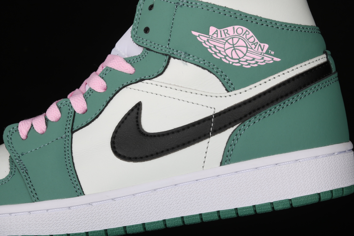 Jordan 1 Mid Dutch Green (W) CZ0774-300