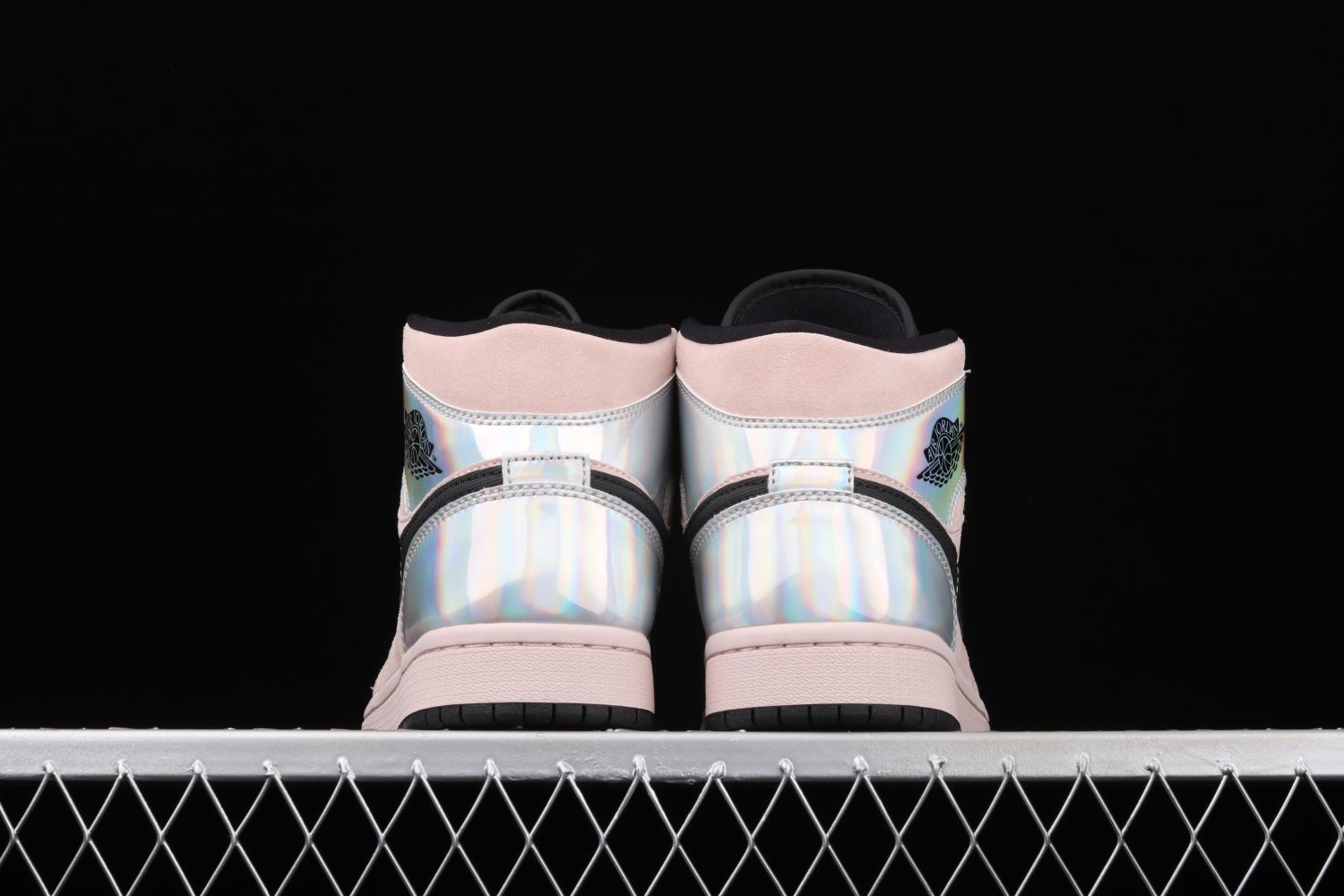 Jordan 1 Mid Dirty Powder Iridescent (W)  BQ6472-602